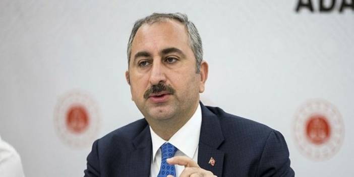 Bakan Gül'den imalı tweet