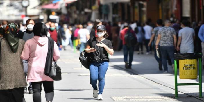 Vali'den korkutan açıklama: Zorunlu durumlar hariç evinizin dışında 'bir dakika' bile geçirmeyin