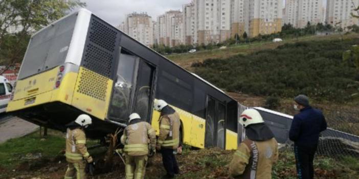 İETT otobüsü yoldan çıktı