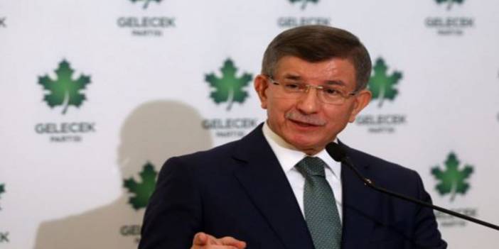 Ahmet Davutoğlu koronavirüse yakalandı