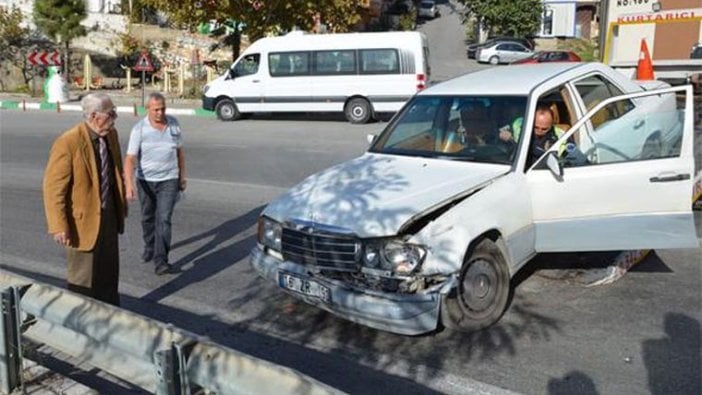 Eşref Kolçak kaza yaptı