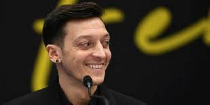 Mesut Özil'den İrfan Can mesajı