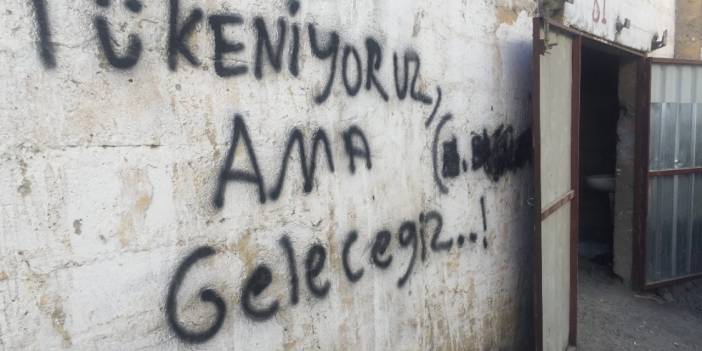 Sahte içki zanlıları “Tükeniyoruz ama geleceğiz” yazıp kaçtı