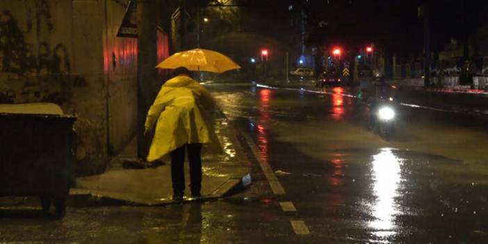 Meteorolojiden flaş kuvvetli yağış uyarısı