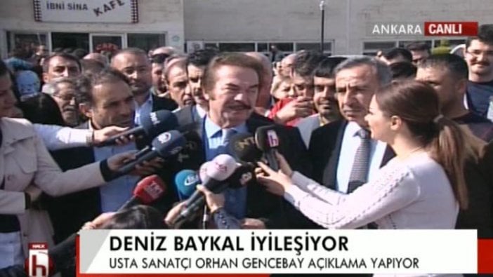 Orhan Gencebay Deniz Baykal'ı ziyaret etti