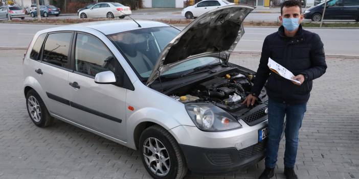 İnternetten aldığı otomobilin yarısı başka araca ait çıktı