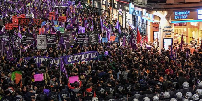 Ataselim'den Dünya Kadınlar Günü çağrısı: Öğrenciler de kadınlar da asla yalnız yürümeyecek