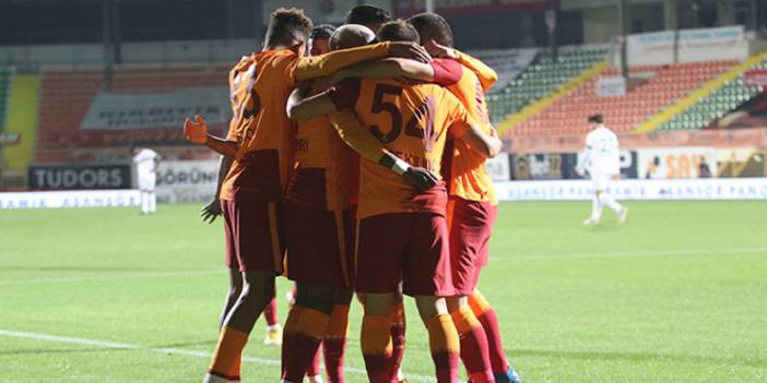 Galatasaray, Alanya'dan 3 puanla döndü