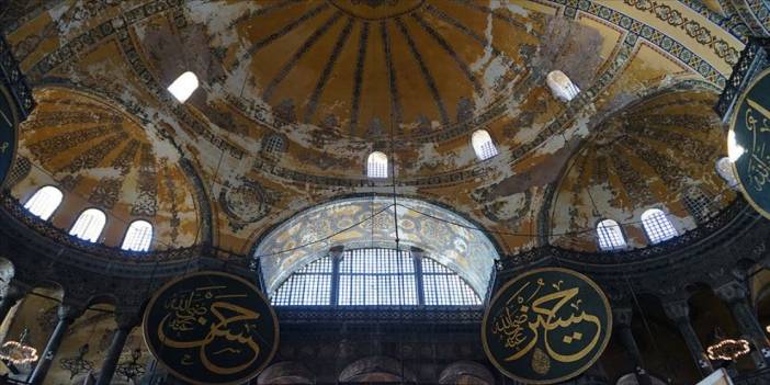 Ayasofya'nın son 5 yılda elde ettiği gelir açıklandı