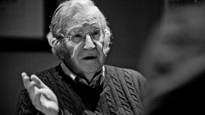 Chomsky’den Türkiye’deki tutuklu gazeteciler için çağrı