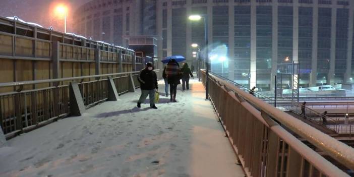 İstanbul'da kar yağışı yeniden başladı