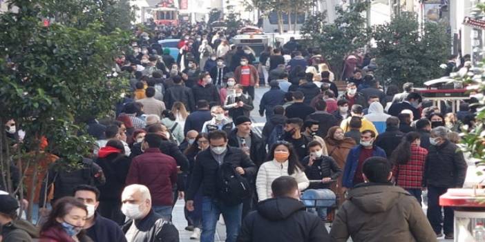 İstiklal Caddesi ve sahillerde yoğunluk