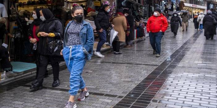 Günlük korona vakaları açıklandı: Pozitif vaka 30 bin 21