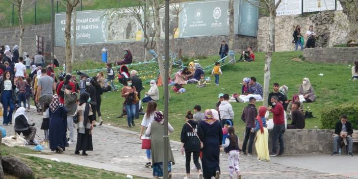 Vakaların arttığı Diyarbakır’da kurallar hiçe sayıldı