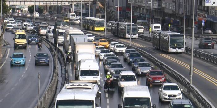 İstanbul'da kısıtlama öncesi trafik yoğunluğu