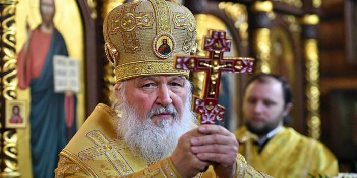 Kilise uyardı: Şeytan çıkarmaları rahiplere bırakın