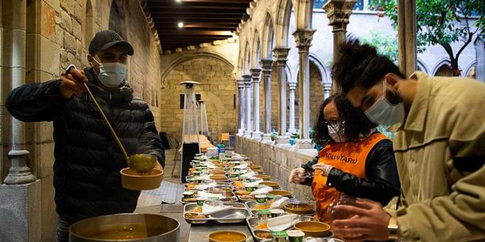 İspanya'da bir kilise Müslümanlara iftar yemeği vermeye başladı