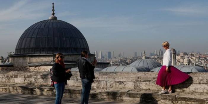 Türkiye, İngiltere'ye gitmek isteyelerin 'karantina oteli' oldu