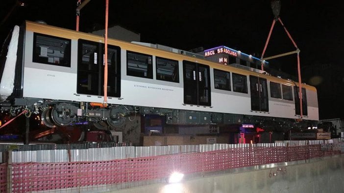 İBB Başkanı'ndan metro açıklaması