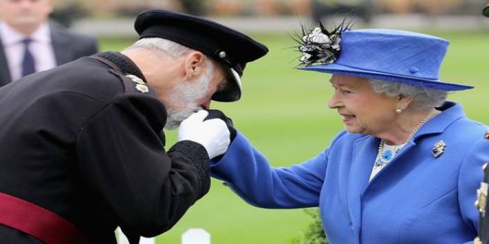 Kraliçe Elizabeth'in kuzeni hakkında büyük suçlama