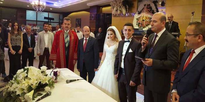 Soylu, Peker'in işaret ettiği akrabanın nikah şahidi çıktı