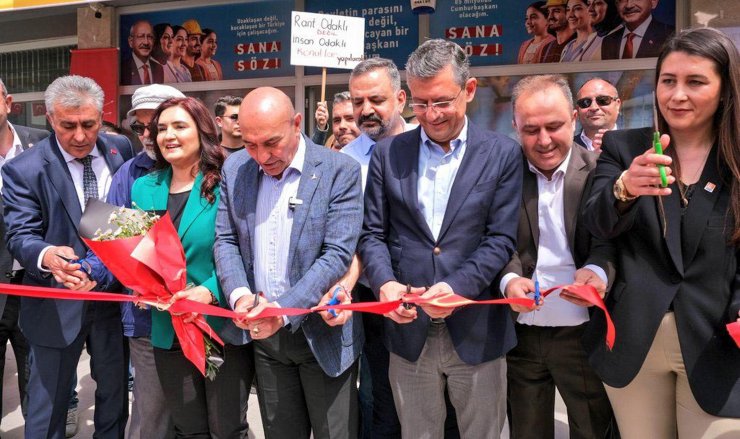 CHP'li Özel İzmir Güzelbahçe'de seçim ofisi açtı: Birbirimizle değil hedef kitle ile uğraşmalıyız