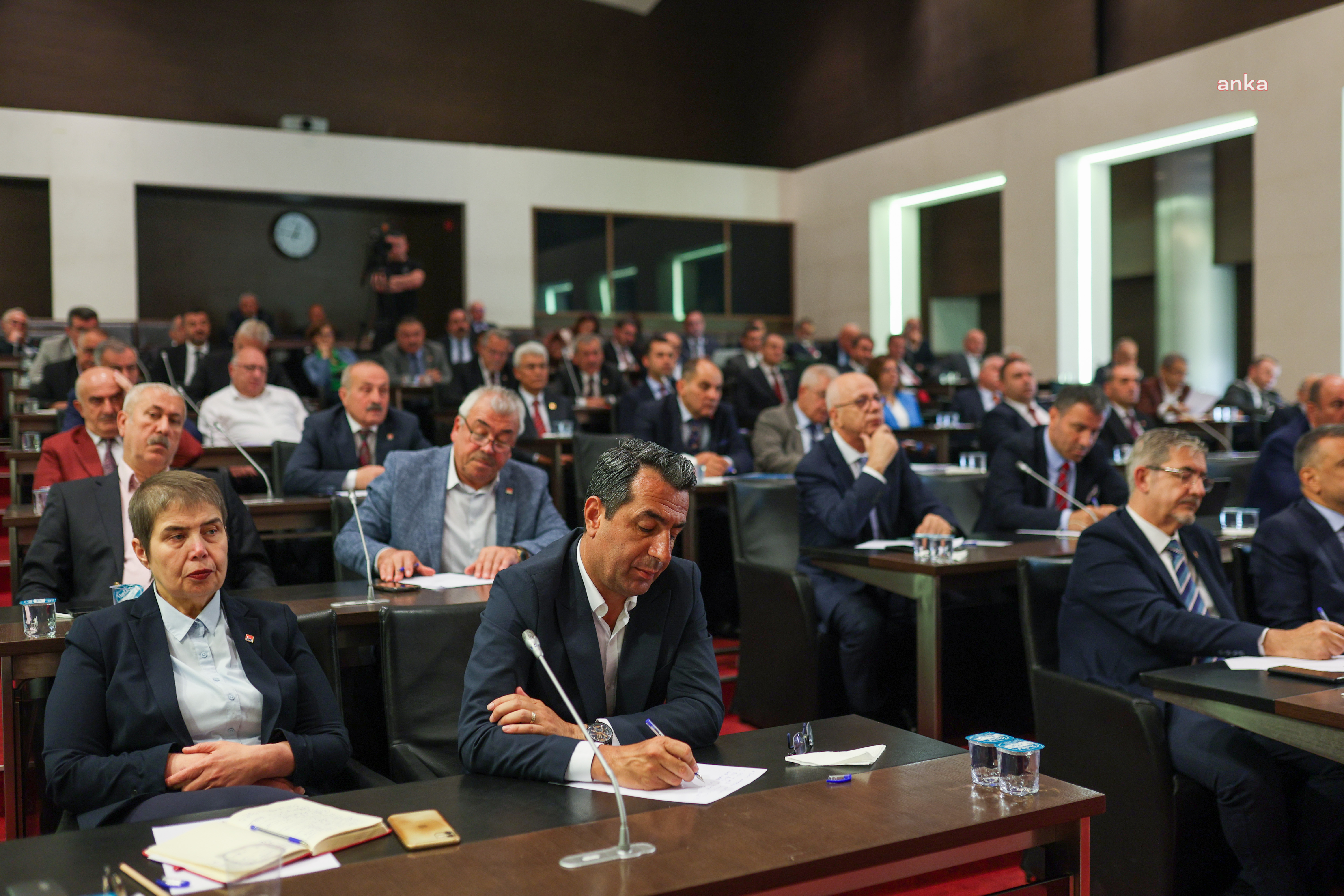 cdeeede8-eac9-4c28-89ef-8985436321c9-w.jpg