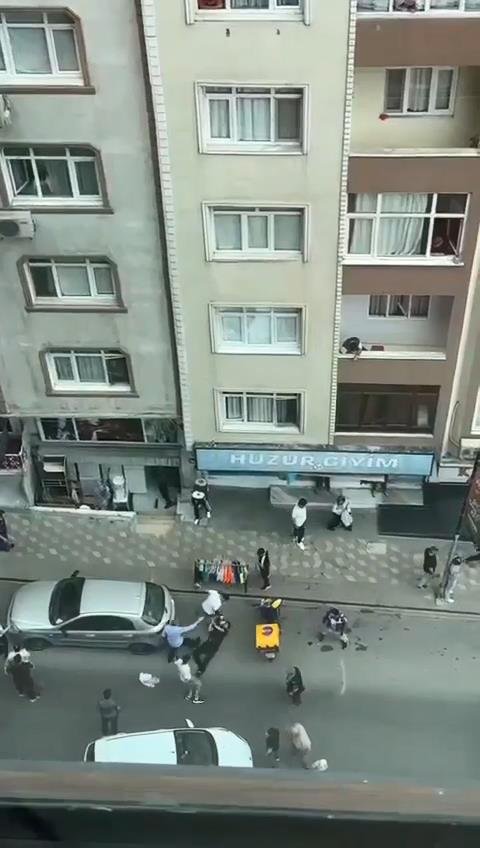 Otomobilden Husumetlisini Gördü, Yanlışlıkla Başkasını Vurdu