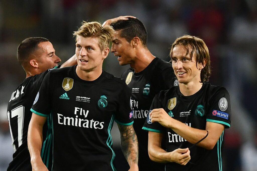 modric-ve-kroos.jpg