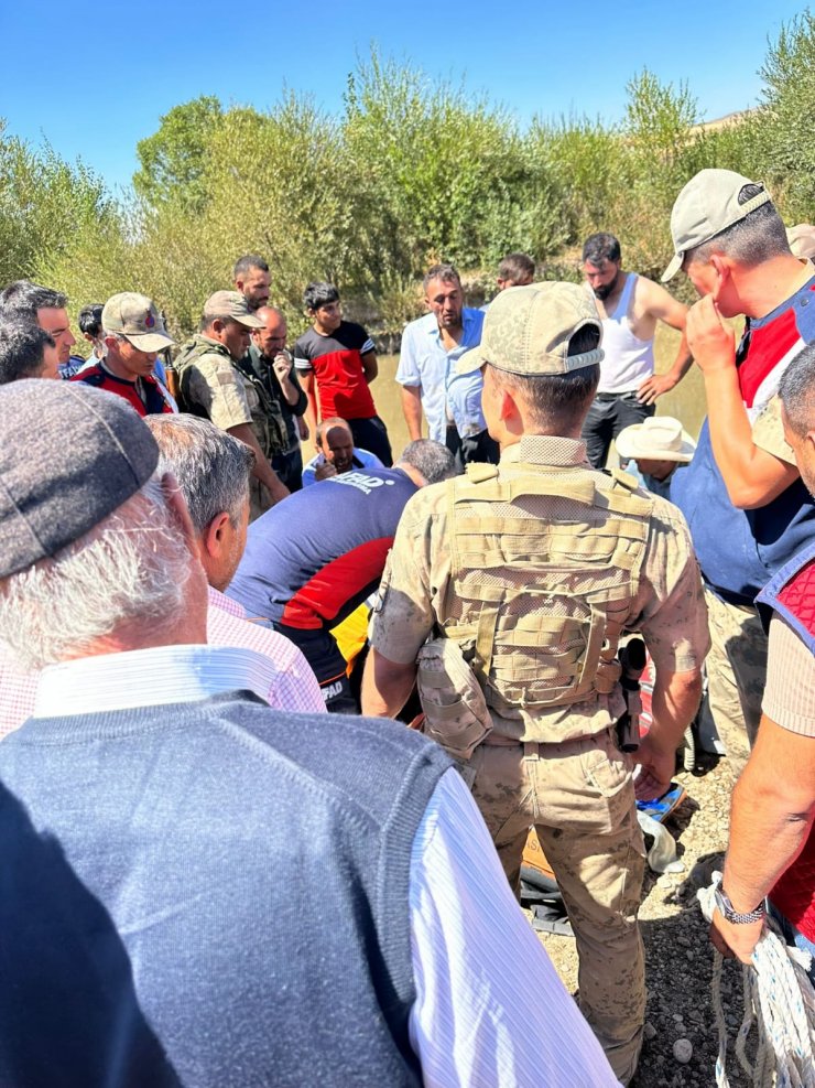 14 Yaşındaki Baran, Nehirde Boğuldu