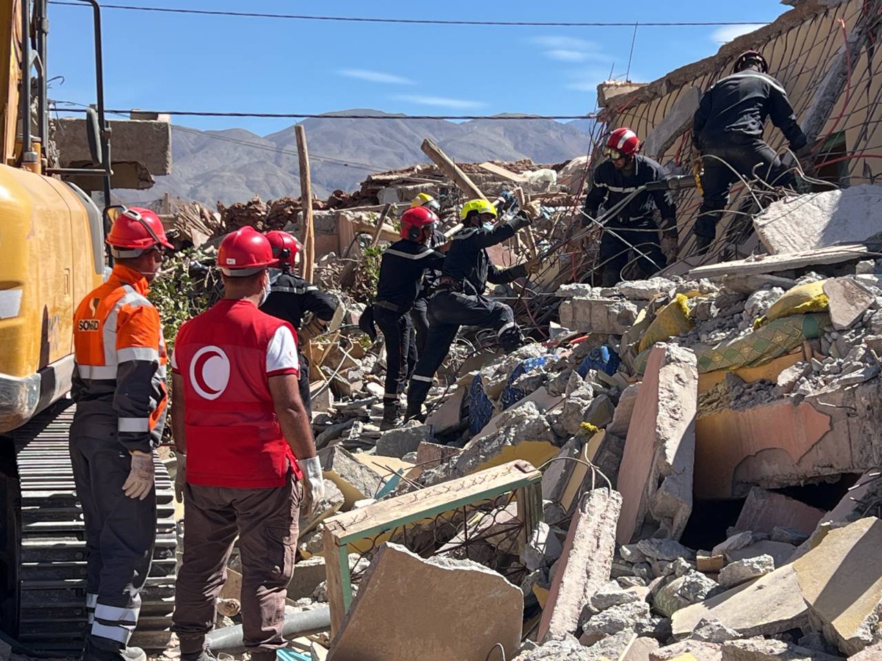 aa-20230911-32123683-32123669-fastaki-depremde-can-kaybi-2-bin-497ye-yukseldi.jpg