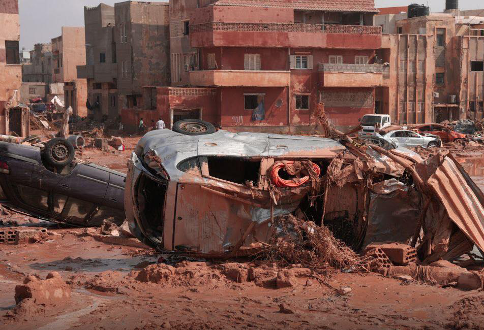 aa-20230911-32127628-32127615-libyanin-dogusundaki-yagislarda-1500den-fazla-kisi-oldu-7-bin-kisi-kayip.jpg
