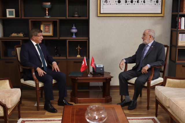 davutoglu-karamollaoglu-nu-ziyaret-etti-16271577-9287-m.jpg