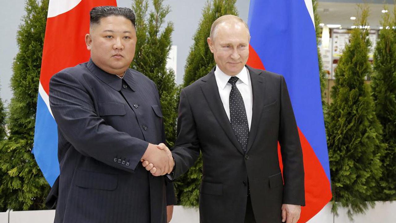 putin-kim-jong-un-1907215.jpg