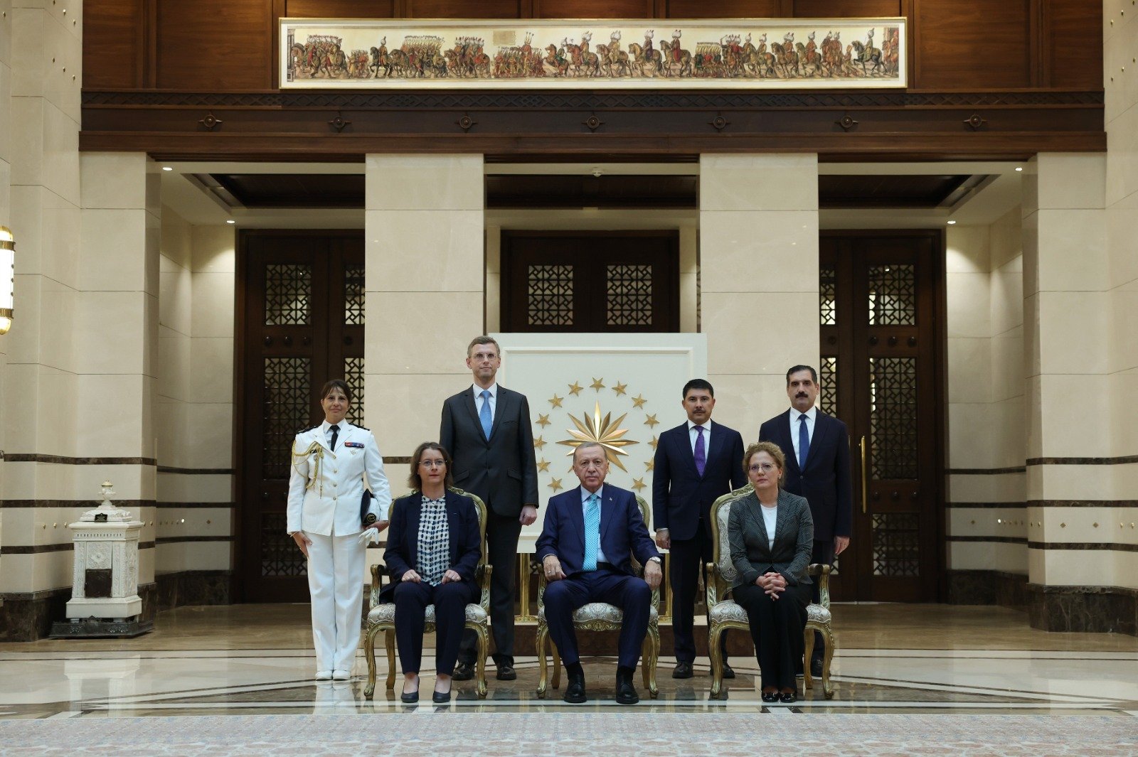 cumhurbaskani-erdogan-fransa-buyukelcisi-dumontu-kabul-etti-5068-dhaphoto3.jpg