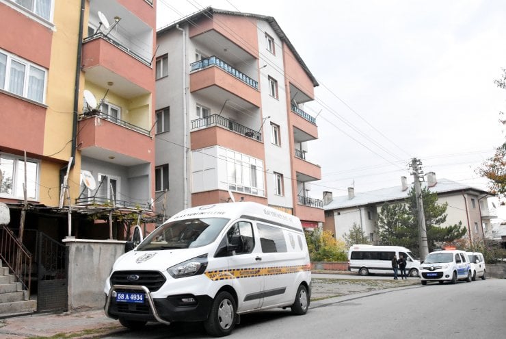 20 Aylık Bebek 4. Kattan Düştü