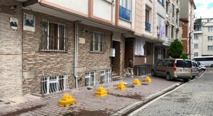 Esenyurt'ta Poşet İçinde Sokağa Atılan Bebek Öldü