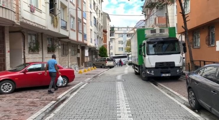 Esenyurt'ta Poşet İçinde Sokağa Atılan Bebek Öldü