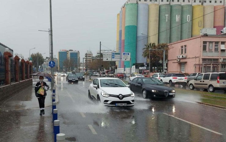 İzmir İçin 'Sağanak' Uyarısı