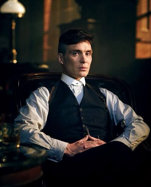 unlu-sarkici-dogus-dunyaca-unlu-oyuncu-cillian-murphy-e-benzetildi-0lync.jpg