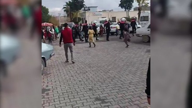 Gürültü İhbarına Giden Polisle Çatıştılar