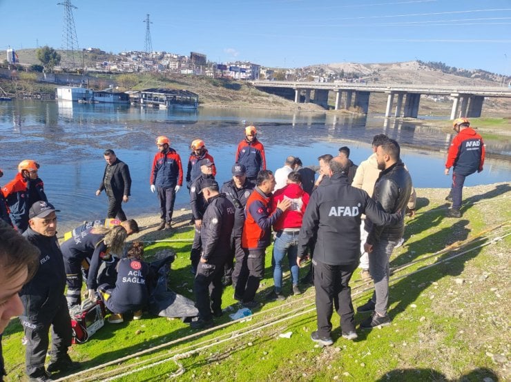 Nehre Düşen Çocuktan Kahreden Haber