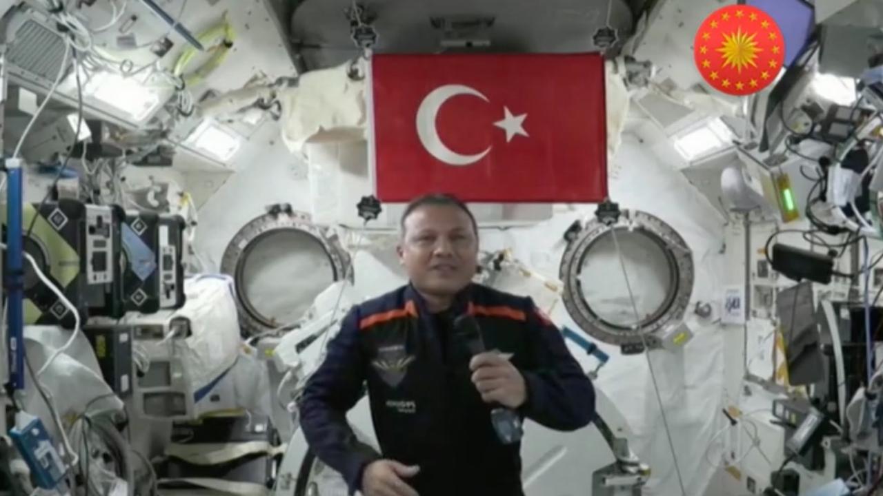 alper-gezeravci.jpg