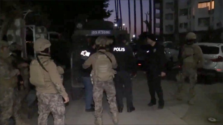 Yerlikaya Duyurdu! 'Kalkan-12' Operasyonlarında 49 Göçmen Kaçakçısı Yakalandı