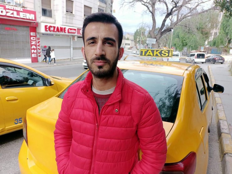 İzmir'de Taksiciyi Yumruklayan Şüpheli Yakalandı