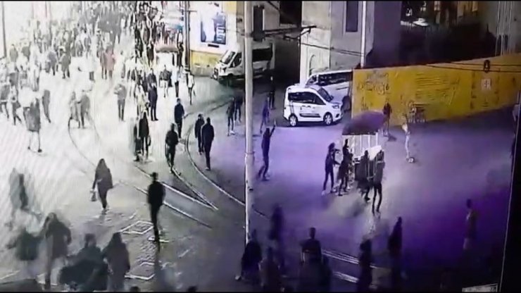 İstanbul'un Göbeğinde Yaşandı! Husumetlisine Benzettiği Kişiyi Silahla Vurdu