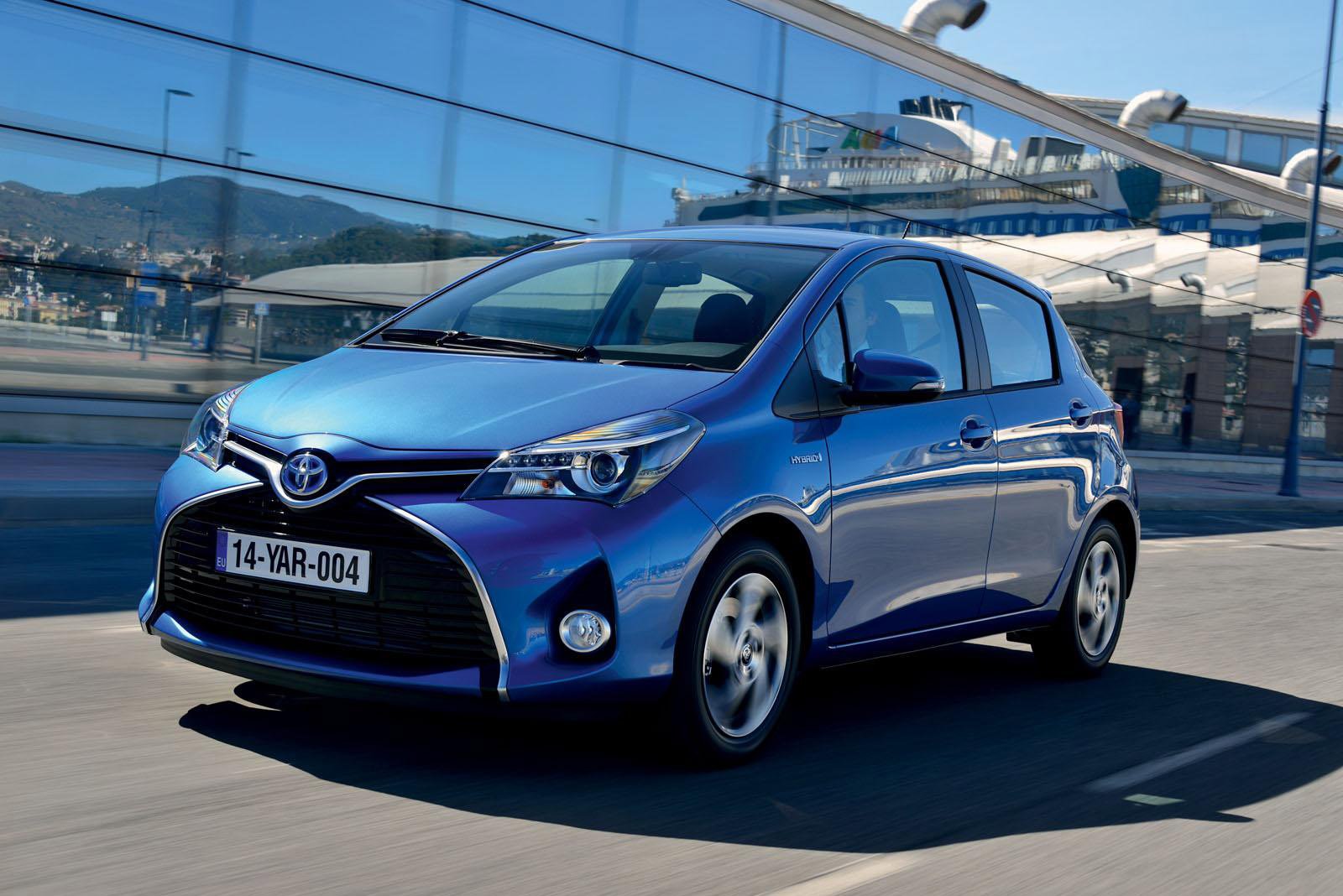 2015-toyota-yaris-03.jpg