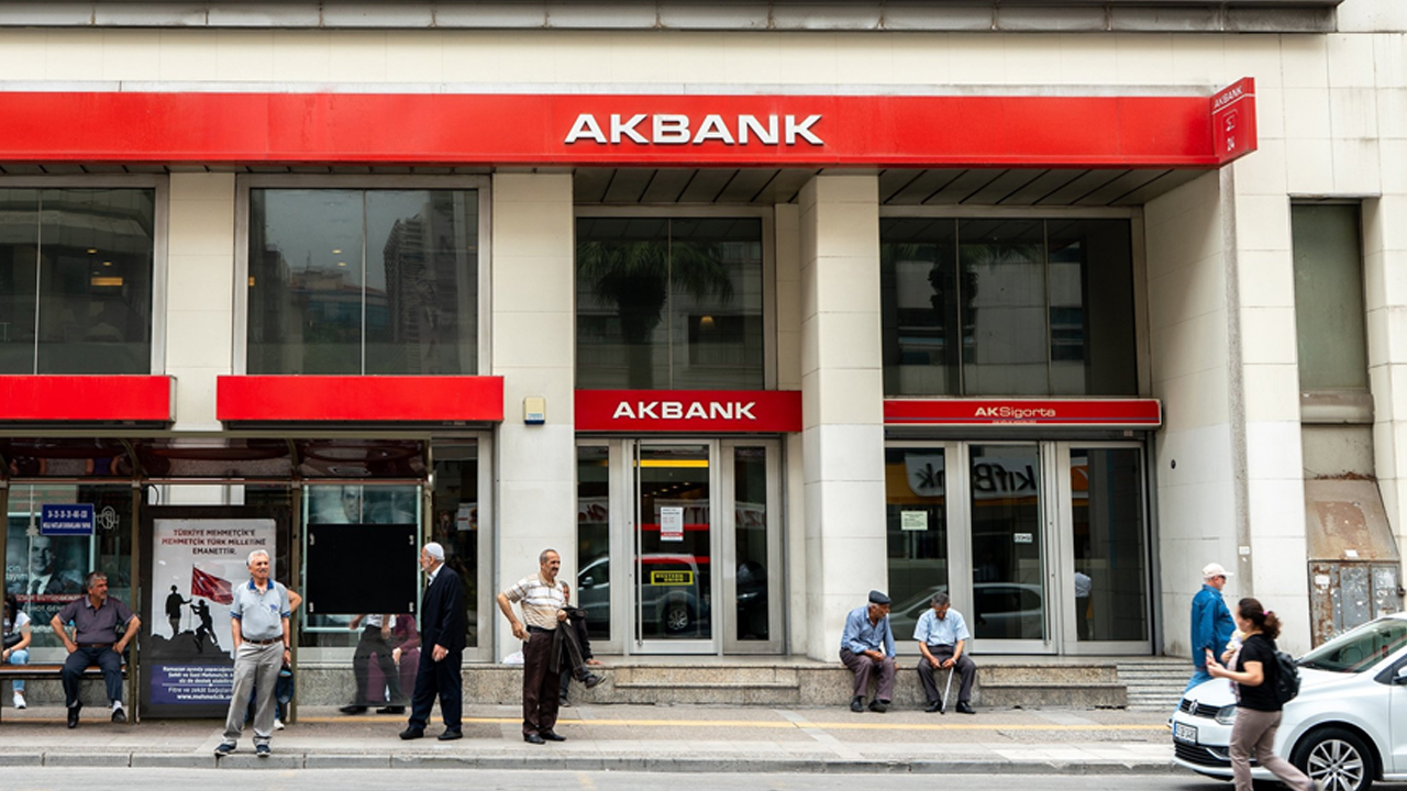 akbank-1.jpg