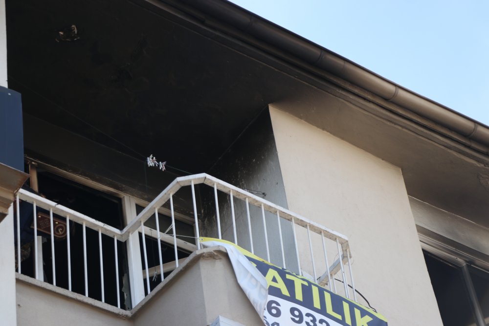 Eşiyle Tartıştı, Evi Ateşe Verdi!