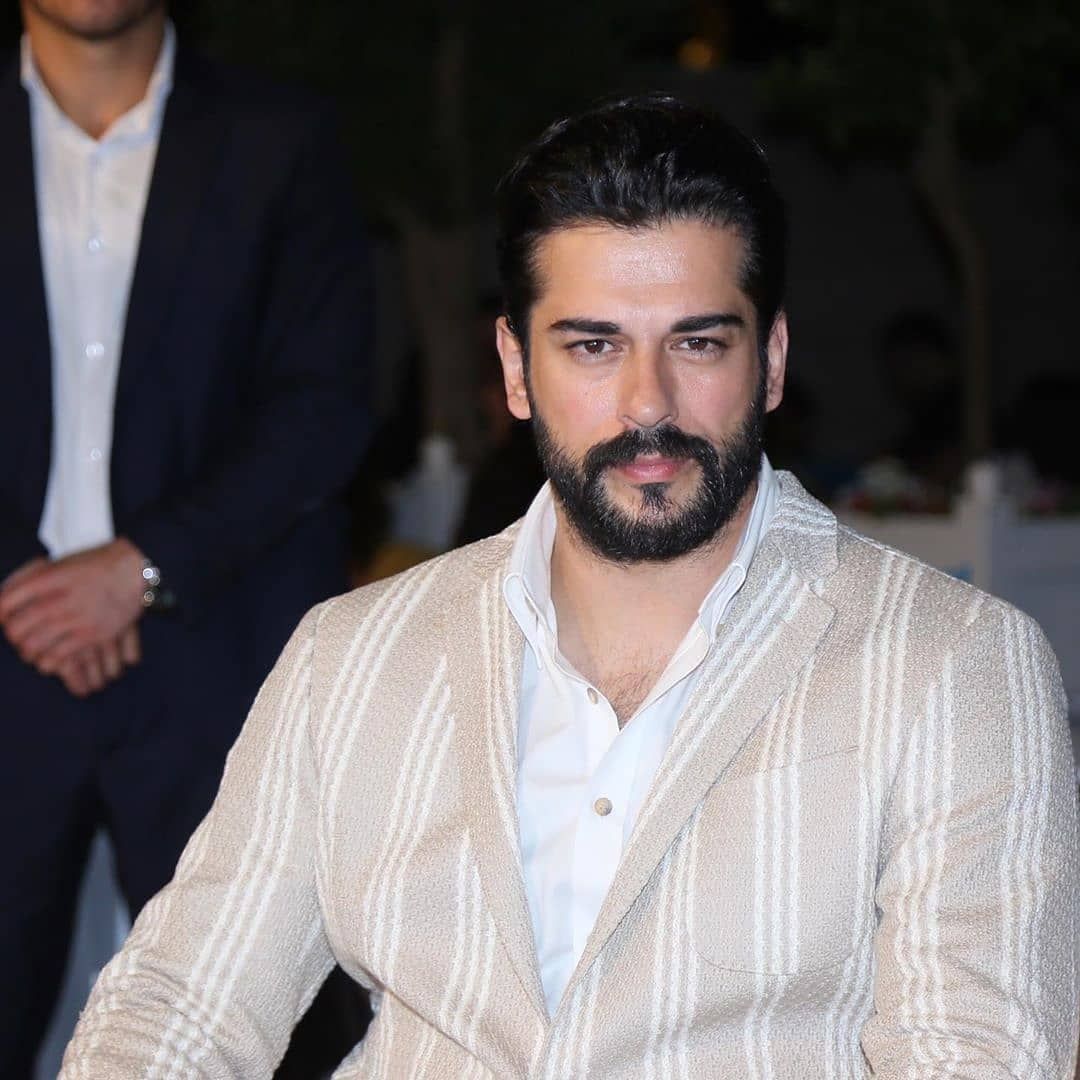 burakozciit-001.jpg